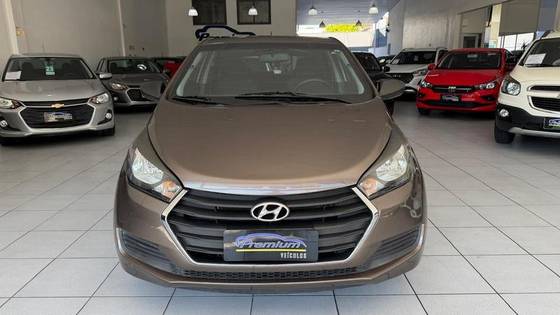 HYUNDAI HB20 1.0 COMFORT 12V FLEX 4P MANUAL HYUNDAI HB20 1.0 COMFORT 12V FLEX 4P MANUAL